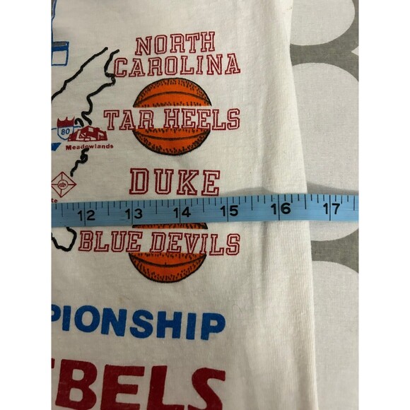 Vintage UNLV Men's Small Runnin Rebels "Racin to Indy" Final Four T-Shirt - Picture 4 of 6